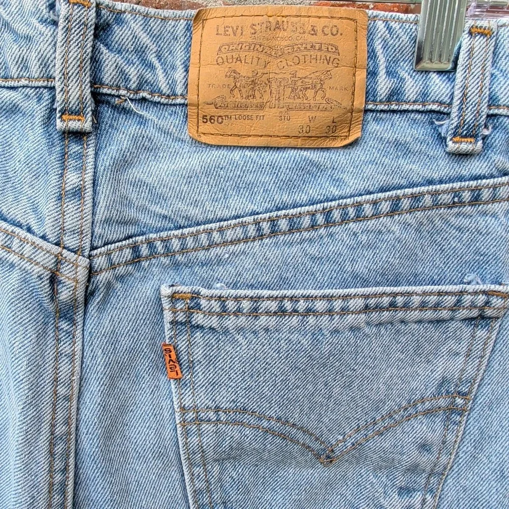 Levi's 560 Student Jeans Mens 28x29 Light Wash Orange Tab 90s Made in USA
